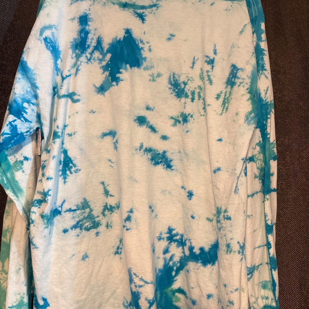 XL Long Sleeve Tie Dye Tee - Picture 5 of 6